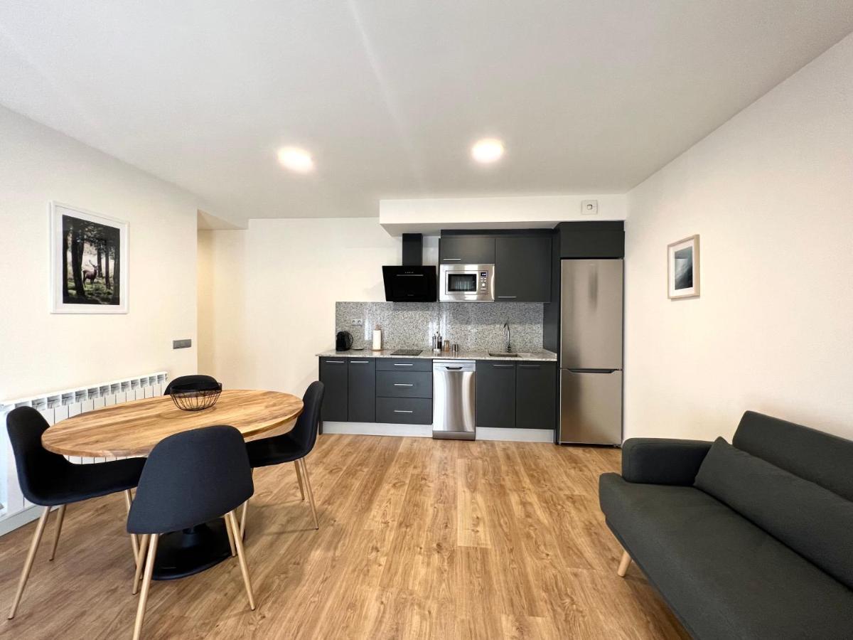 Espot Cowork & Apartments - L'Amfitriona 외부 사진