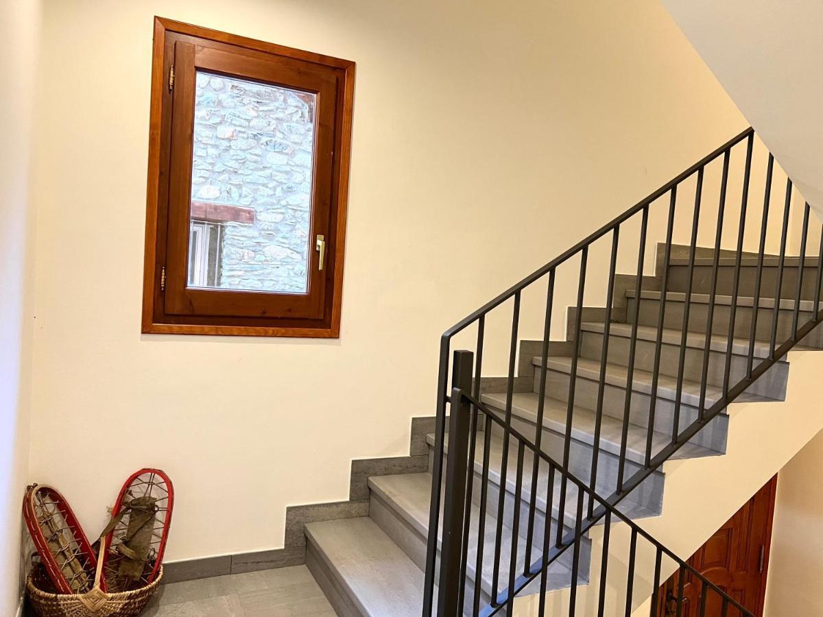 Espot Cowork & Apartments - L'Amfitriona 외부 사진